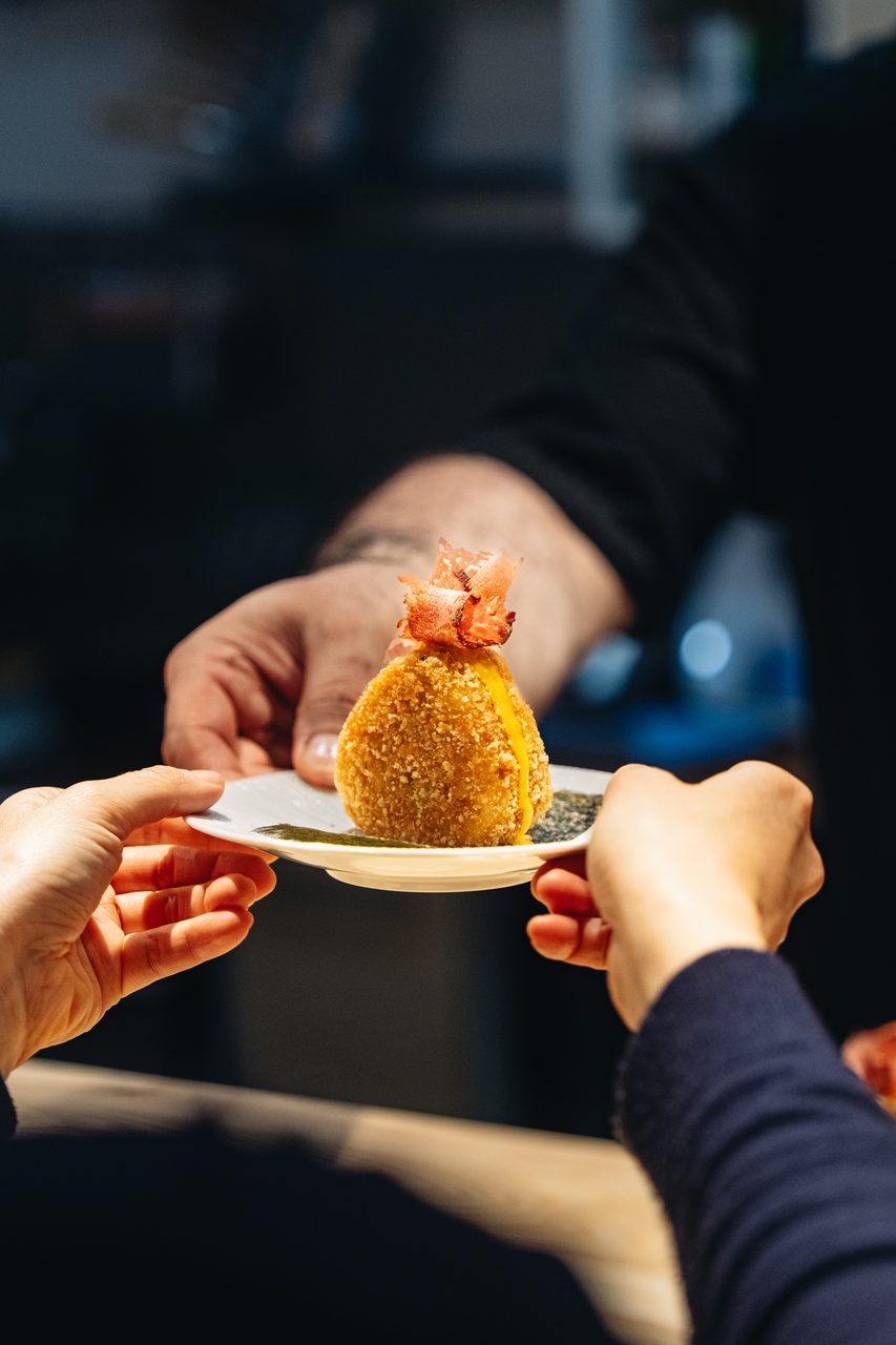 Plat servi en omakasé au restaurant japonais Kiyoshi à Toulouse